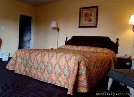 Fairview Inn & Suites エクステリア 写真