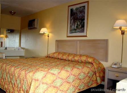 Fairview Inn & Suites エクステリア 写真