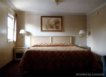 Fairview Inn & Suites エクステリア 写真